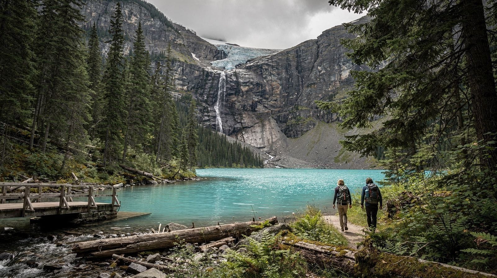 Joffre Lakes Day Trip from Vancouver: What to Know